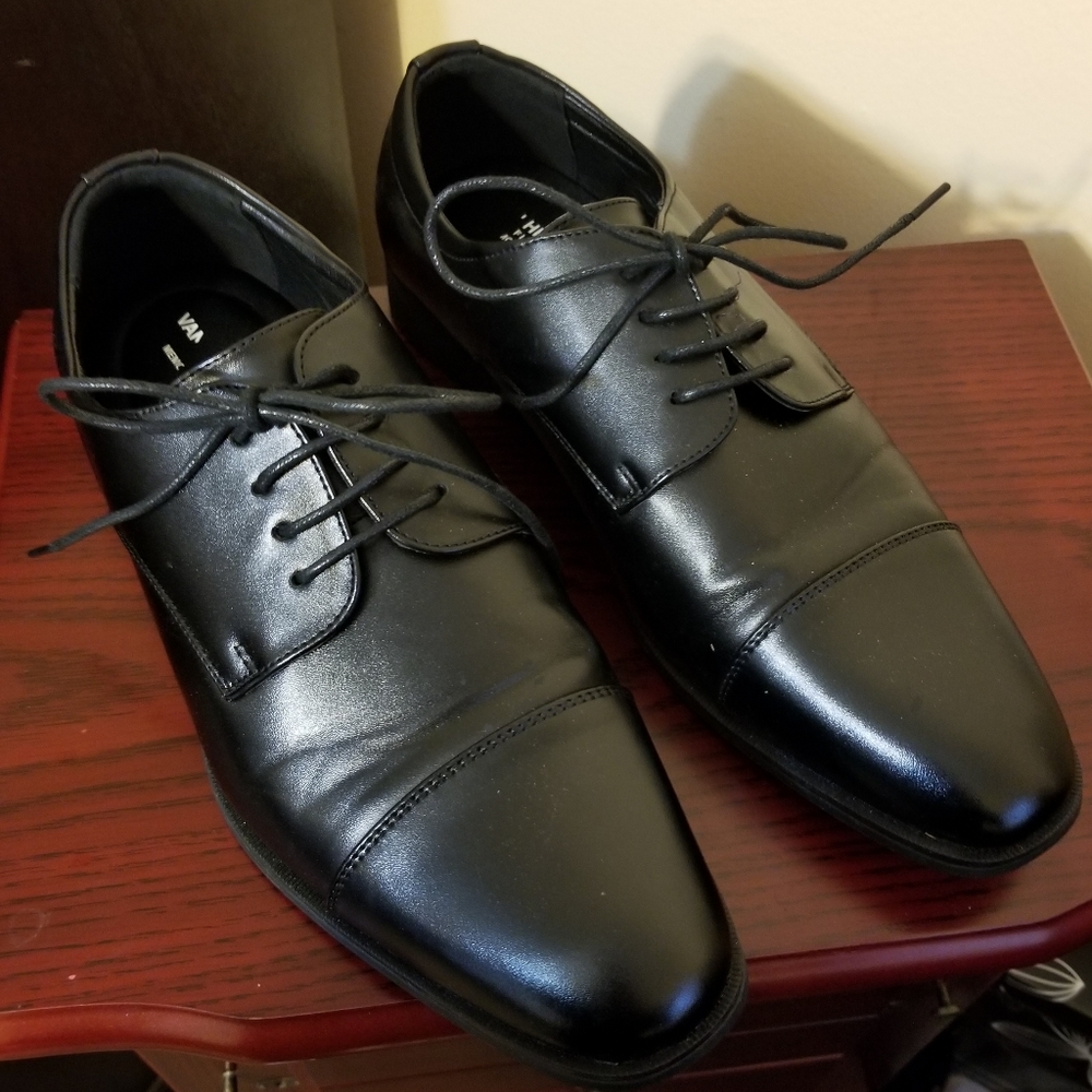 MENS Van Heusen Flex  10.5